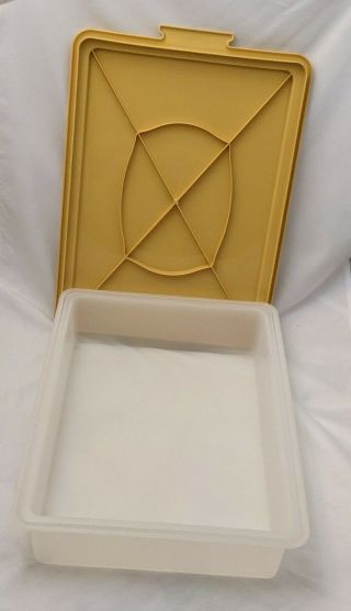Vintage Tupperware Cake Rectangle Carrier Storage Container - Made In The Usa
