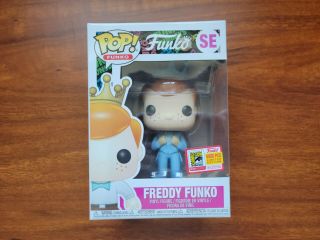 Freddy Funko Dumb And Dumber Blue Tuxedo Harry Funko Pop 5000 Sdcc