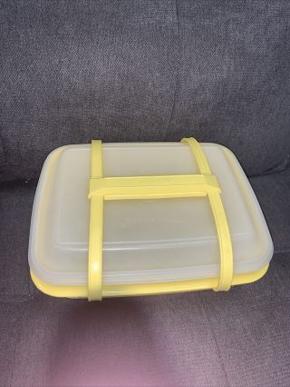 Yellow Vintage Tupperware Pack N Carry Lunch Box Lid & Handle 1254 - 1 2