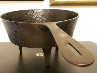 Vintage Antique Cast Iron 7.  5 " Long Handled 3 Footed 8.  5 " Smelting Pot Marked Q