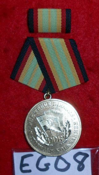 Eg08 East German Police Gold Medal For 15 Years True Service In The Army Nva