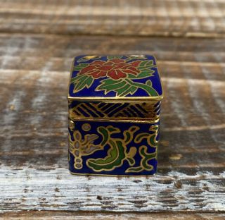 Vintage Cloisonné Enamel Flowers Floral Design Pill Box Blue Gold Trim