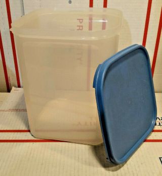 Tupperware Modular Mates 4 23 Cup Containerm W/blue Lid
