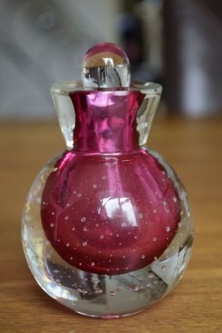 Controlled Bubble Cased Glass Perfume Bottle With Stopper