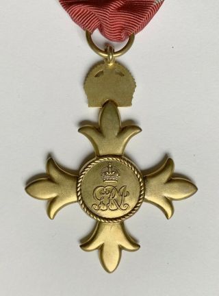 Order of the British Empire O.  B.  E.  Badge member award OBE medal 5