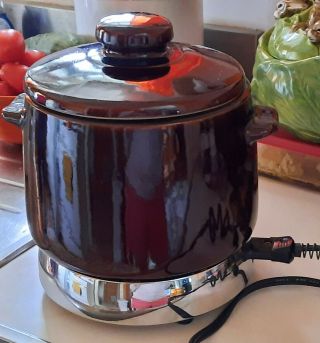 Vintage West Bend Electric Bean Pot W/heat Rite Base & Stoneware Crock