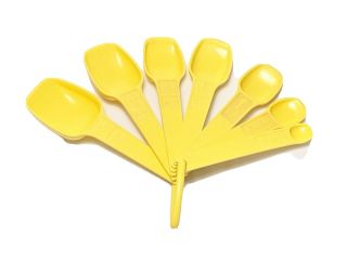 Vintage Tupperware Measuring Spoons Yellow 7 With Ring 1/8tsp To 1 Tbs Euc A01