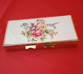 Vintage Floral Front Gold Metal Pill Box