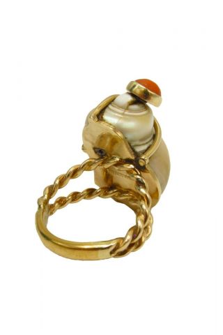 Rare Vintage Seaman Schepps 14K Gold Turbo Shell and Coral Ring 6