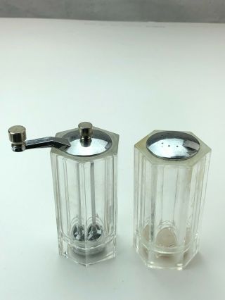 Vintage Clear Glass U.  K Design Salt And Pepper Shaker Grinder Collectables 4.  5 "