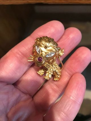 18k Heavy Lion Brooch Pin Diamonds Ruby Nearly 20 Grams 18k Gold