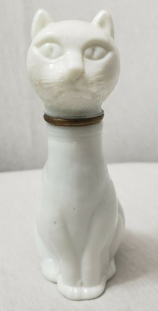 Vintage 1970s Rose Gori White Cat Glass Liquor Bottle Decanter 7 " Tall 1971