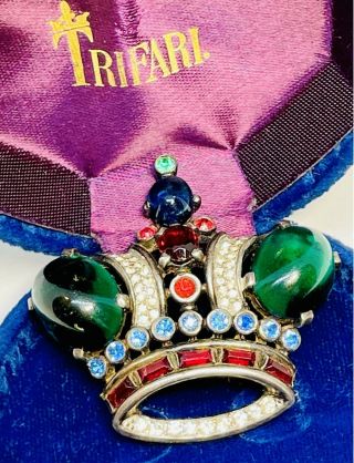 Rare Sterling Trifari “ Alfred Philippe” Emerald Cabochon Royal Coronation Crown