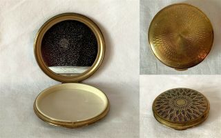 Vintage Brass Ladies Make Up Compact 7cm In Diameter