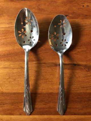 2 Vintage Ekco Stainless Slotted Serving Spoon Daisy Flower Cutout Chevron 81/4 "