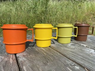 Vintage Tupperware Stackable Coffee Mugs Cups Set Of 4 With Lids - Harvest Colors
