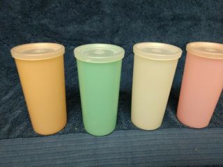 4 Vintage Tupperware Cups Glasses Pastel Tumblers 117 Juice 6 Oz W/ Lids