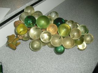 Vintage Mid Century Modern Lucite/acrylic Cluster Of Grapes 2 Tone Green