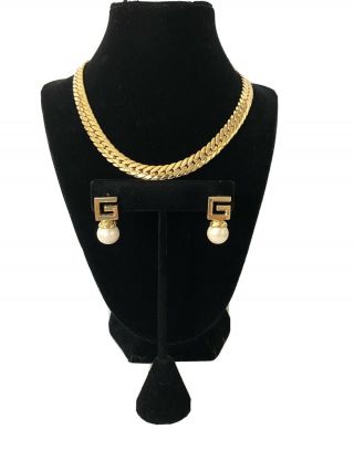 Vintage Givenchy Gold Tone Heavy Collar Chain Necklace And Earrings Set.
