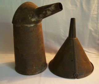 Vintage Primitive 1 Qt Metal Tin Oil Can Pitcher W/pour Spout With Tin Funnel