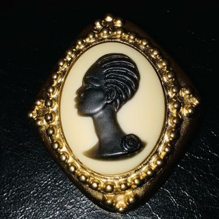 Rare Vintage Coreen Simpson Nail Head Brooch