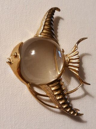 Vintage Designer Signed Cathe Jelly Belly Lucite Gold Plate Fish Brooch Pin