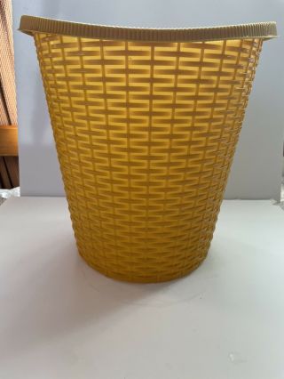 Vintage Fesco 7740 Oval Waste Basket Harvest Gold Plastic Weave