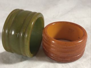 2 Vintage Bakelite Napkin Rings Round Holders Green Amber Butterscotch