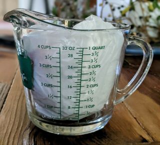Anchor Hocking Oven Originals 4 Cup Glass Measuring.  Green Lettering.  489.  Rare.