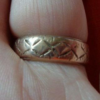 Victorian Rose Gold Kiss Engraved Wedding Band 1884 London Size P 4.  4