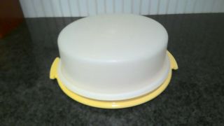 Vintage Tupperware 10 " Cake /pie Carrier 719 - 1 White With Sheer Cover 720 - 1