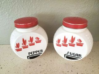 Vtg White Milk Glass Sugar & Pepper Shakers Ribbed Bee Hive White Black & Red 2