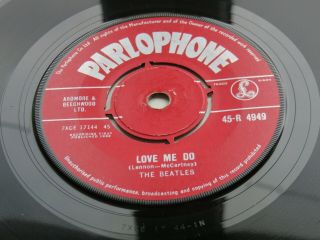 The Beatles 1962 U.  K.  45 Love Me Do Red Parlophone 45 - R 4949 1 Gr 1 T