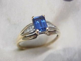 Estate Emerald Cut Cr.  Royal Blue Sapphire & Diamond Ring 10k Yellow Gold Sz9