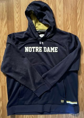 Notre Dame Football Team Issued Under Armour Hooded Sweatshirt 2xl