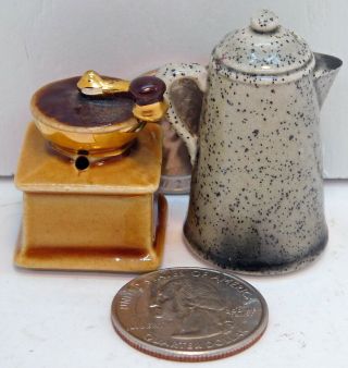 Arcadia Mini Miniature Salt and Pepper Shakers Coffee Mill Grinder Granite Pot 2