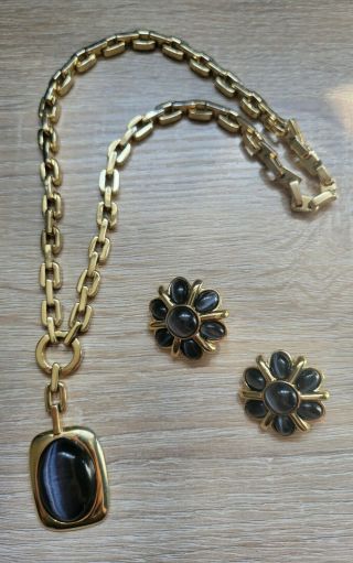 St Saint John Gold Tone Necklace 20 " Glass Onyx Earrings Set Clipon Runway Chain