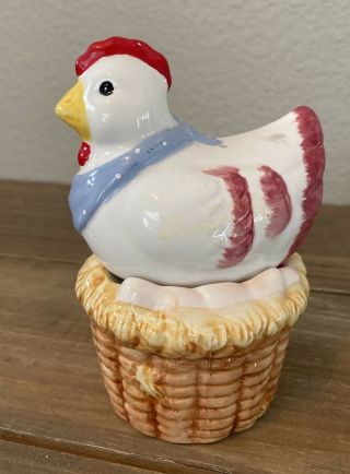 Ceramic Hen Chicken On A Nest Salt & Pepper Shakers Farmhouse Decor