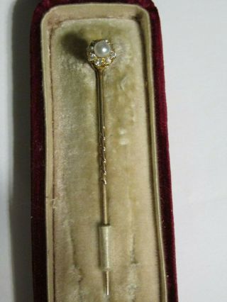 AN ECELLENT VICTORIAN DIAMOND AND PEARL CLUSTER STICKPIN IN 18CT GOLD VGC 3