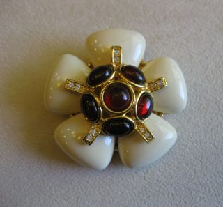 Joan Rivers Flower Pin Brooch W/ Cream Petals,  Red Glass Cabs / Hard To Find