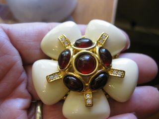 Joan Rivers Flower Pin Brooch w/ Cream Petals,  Red Glass Cabs / Hard to Find 3