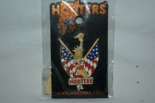 Hooters Lapel Hat Pin 4th Of July 2004 Holiday Statue Of Liberty Girl American F