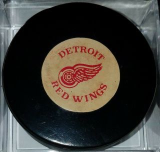 1971 - 77 Detroit Red Wings Nhl Converse Official Game Puck Usa Art Ross