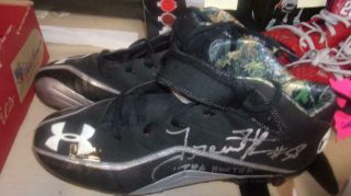 Trent Cole Philadelphia Eagles Signed Game 2007 Cleats