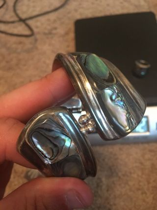 Mexican.  925 Sterling Silver And Abalone Hinged Bracelet And Ring Gorgeous