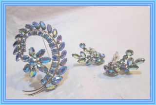 Sherman Lavender Blue Ab - Figural Daisy Flower Cluster & Leaf Motif Brooch Set