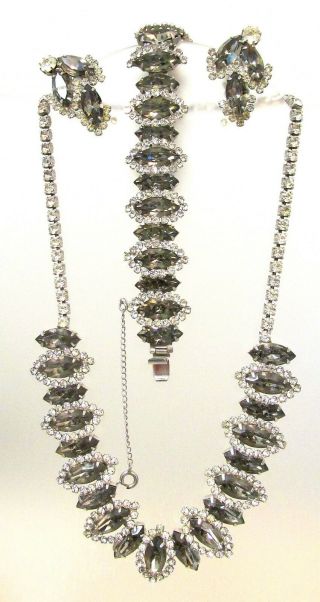 Pretty Unsigned Weiss Rhinestone Necklace Bracelet Earring Set