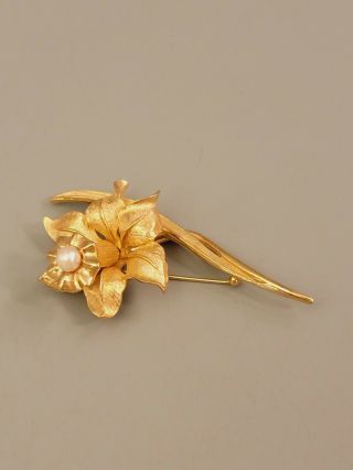 Signed Boucher Vintage Jonquille Flower Brooch Faux Pearl Gold Tone