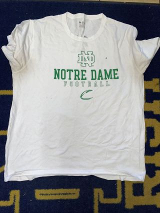 TEAM ISSUED NOTRE DAME FOOTBALL SHORTS AND SHIRT 2XL 2