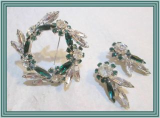 Sherman Emerald Green & Clear - Floral & Leaf Motif Wreath Cluster Brooch Set Nr